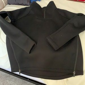 North face pull over jacket.